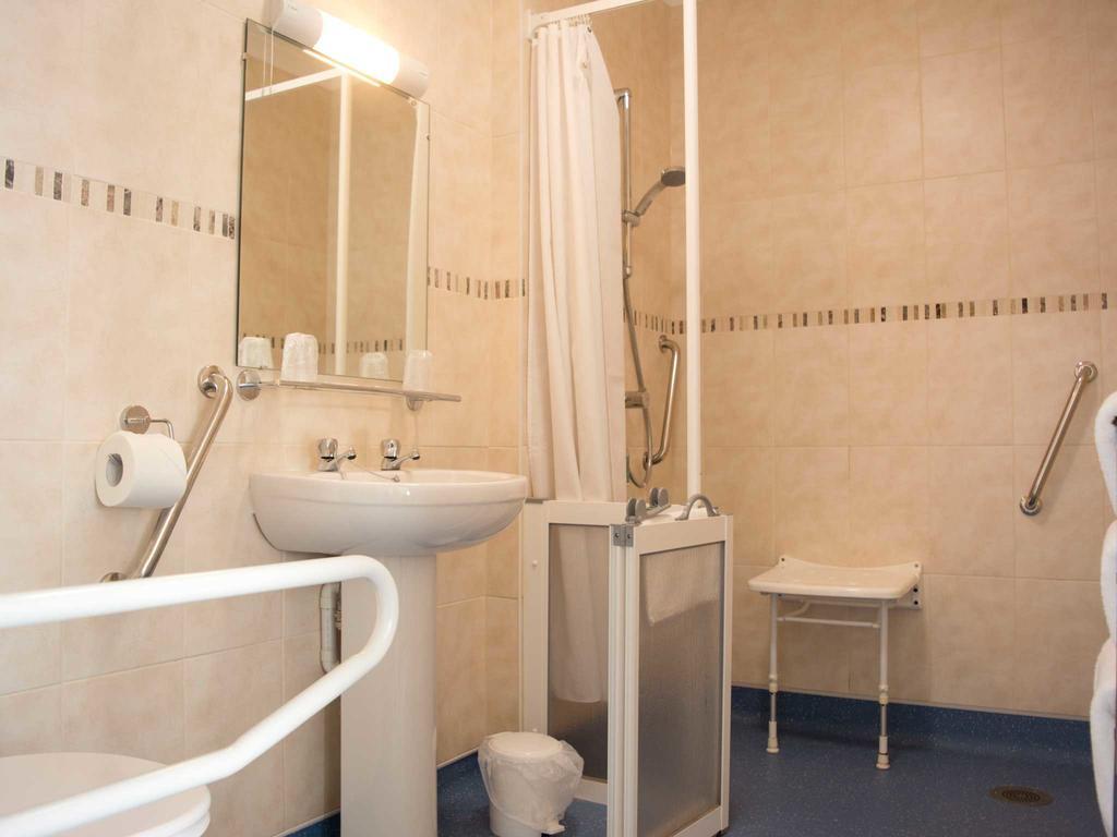 Tlh Carlton And - Tlh Leisure And Entertainment 3*