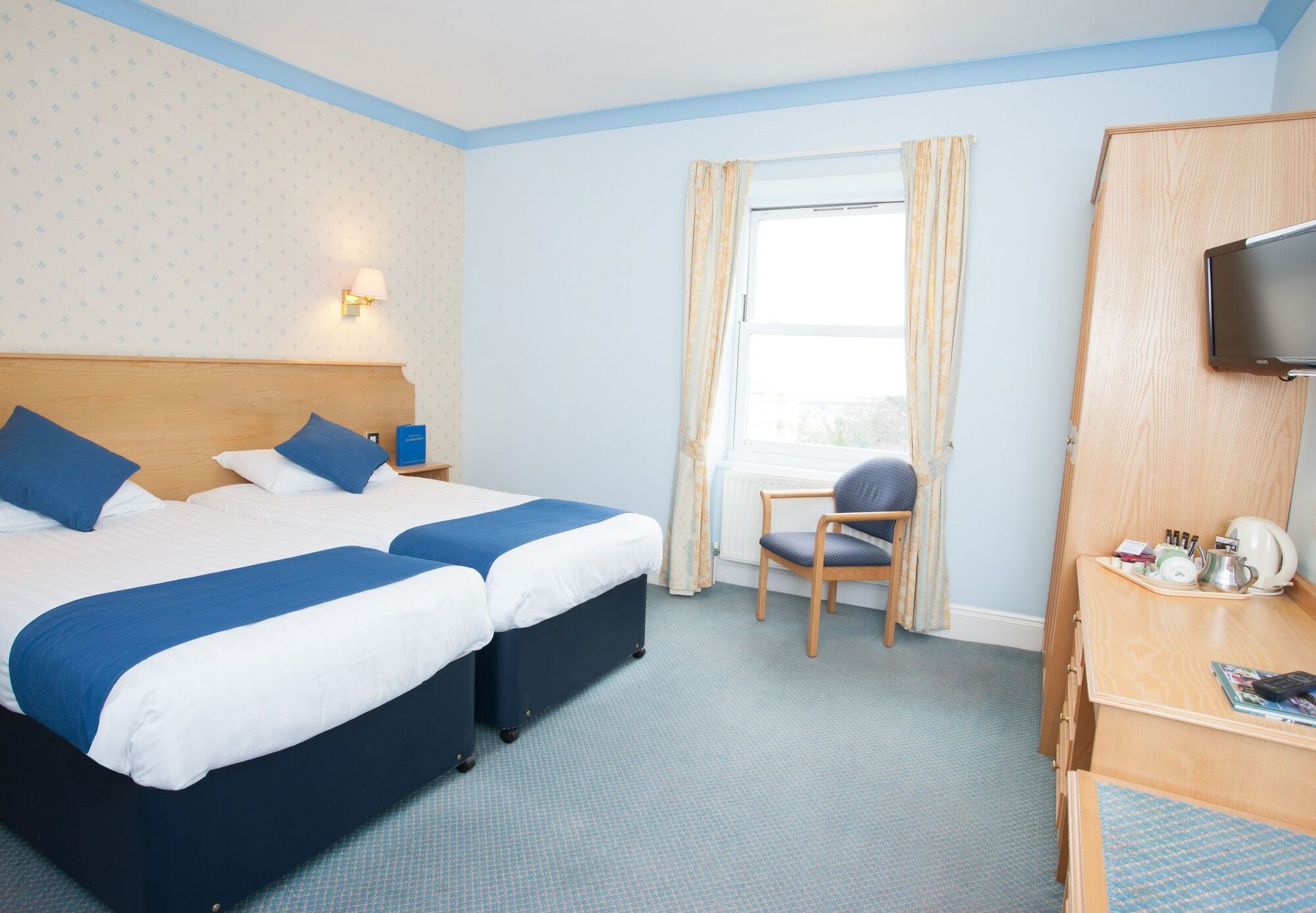 Hotel Tlh Carlton And