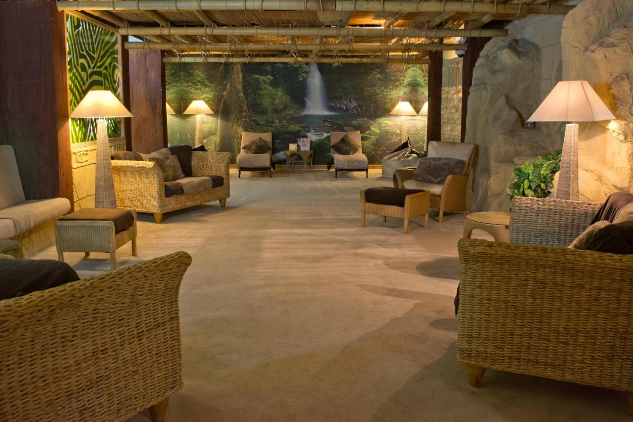 Hotel Tlh Carlton Hotel - Tlh Leisure, Entertainment And Spa Resort Torquay